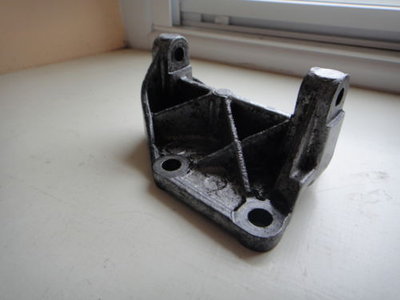 Alternator bracket RS 2000 Escort Capri ETC.jpg and 